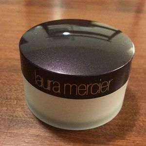 LAURA MERCIER TRANSLUCENT POWDER-BRAND NEW